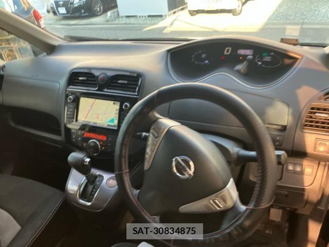 Nissan SERENA 2015-05 8337824-5