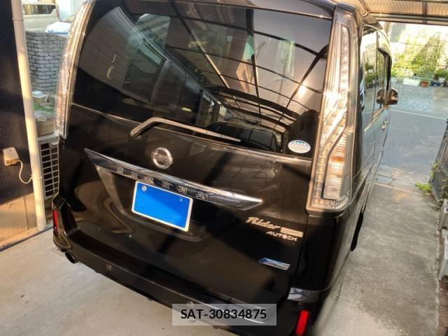 Nissan SERENA 2015-05 8337824-8