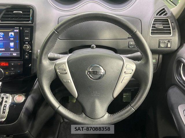 Nissan SERENA 2015-10 8337811-11