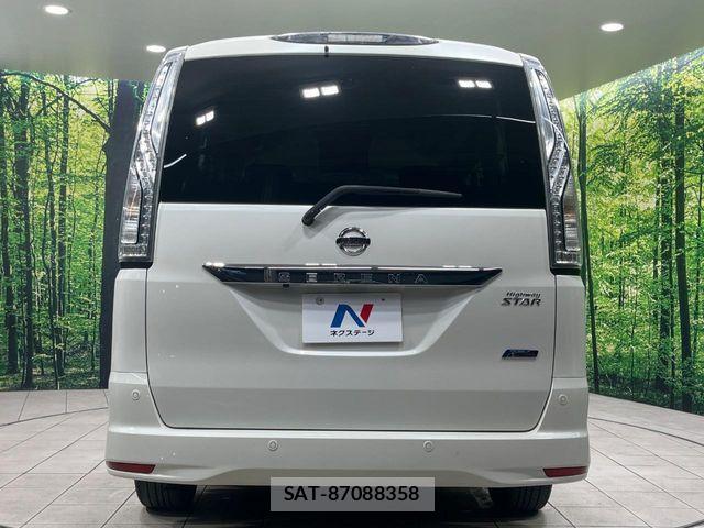 Nissan SERENA 2015-10 8337811-15