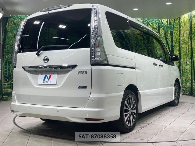 Nissan SERENA 2015-10 8337811-16