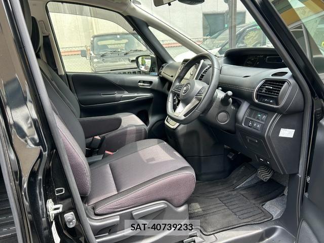 Nissan SERENA 2018-03 8337804-15