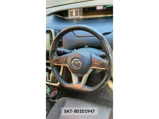 Nissan SERENA 2017-09 8337817-6