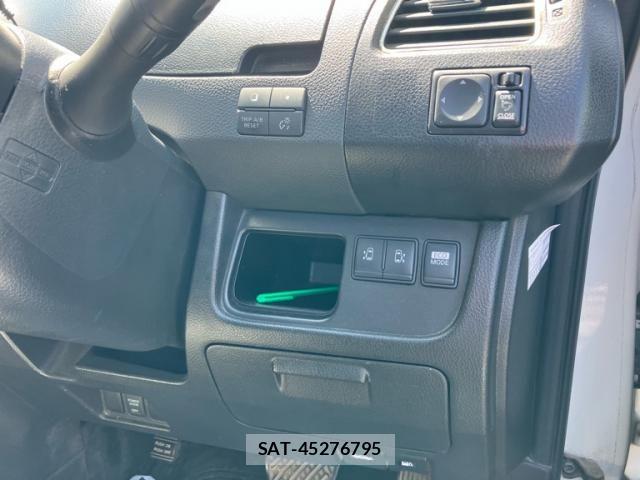 Nissan SERENA 2012-09 8337826-14