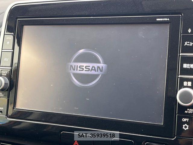 Nissan SERENA 2017-08 8337795-2