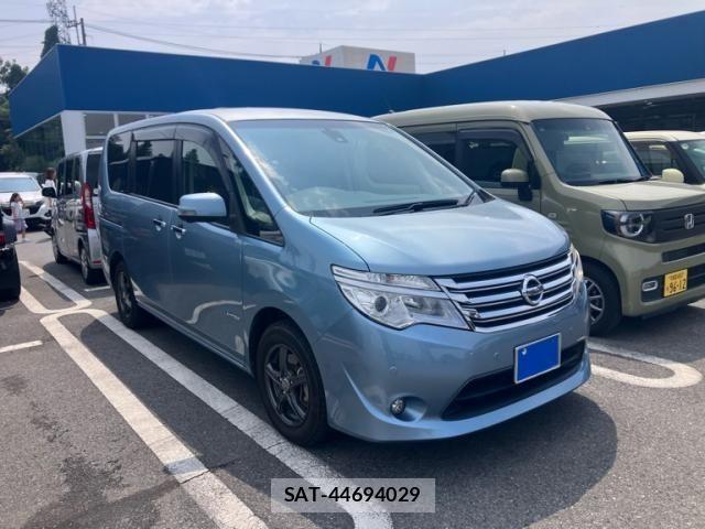 Nissan SERENA 2014-01 8337822-0