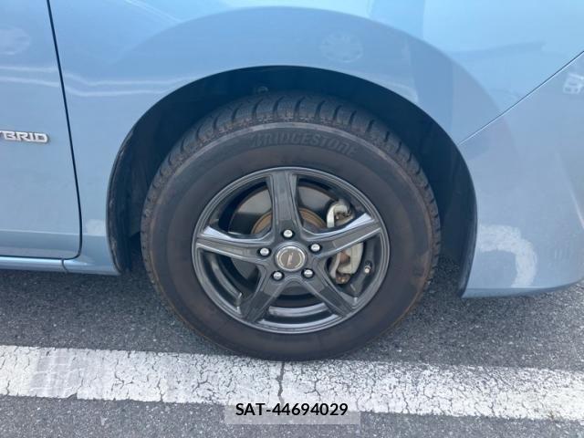 Nissan SERENA 2014-01 8337822-6