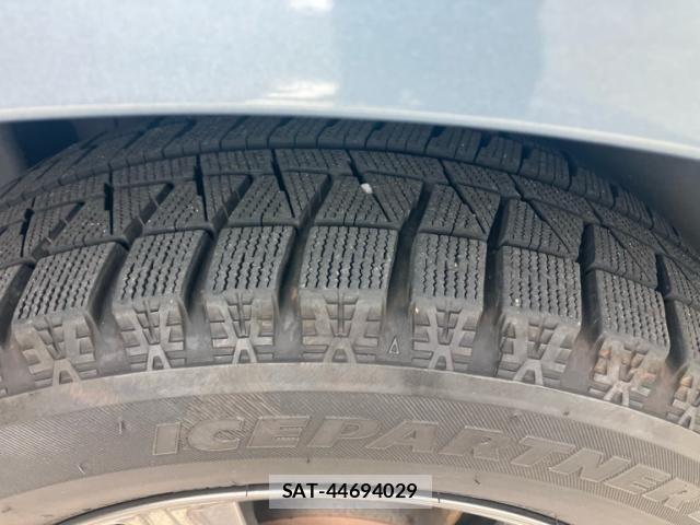 Nissan SERENA 2014-01 8337822-8
