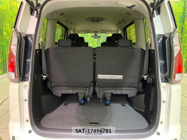 Nissan SERENA 2017-08 8337791-9
