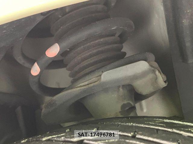 Nissan SERENA 2017-08 8337791-19