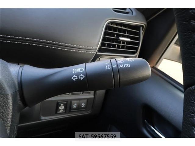 Nissan SERENA 2017-11 8337790-28