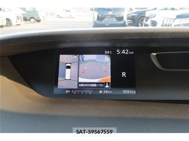 Nissan SERENA 2017-11 8337790-3
