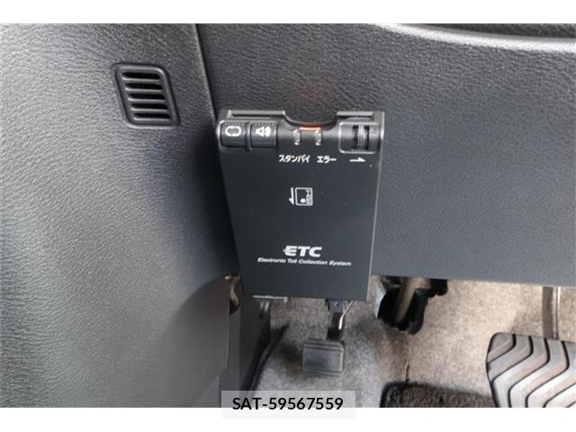 Nissan SERENA 2017-11 8337790-6