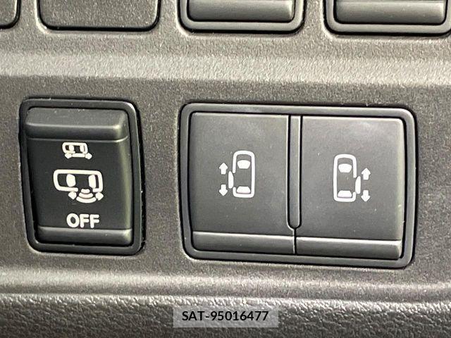 Nissan SERENA 2018-02 8337793-3