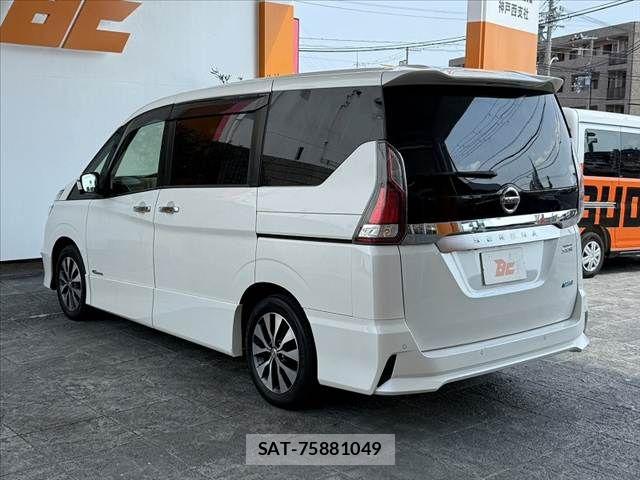 Nissan SERENA 2017-09 8337810-12