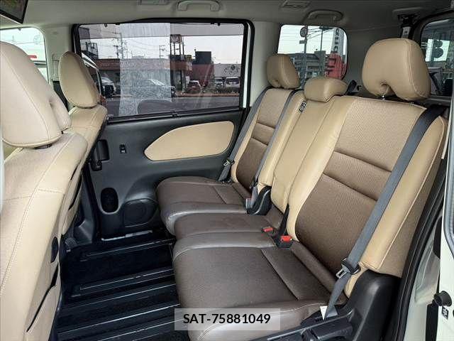 Nissan SERENA 2017-09 8337810-18