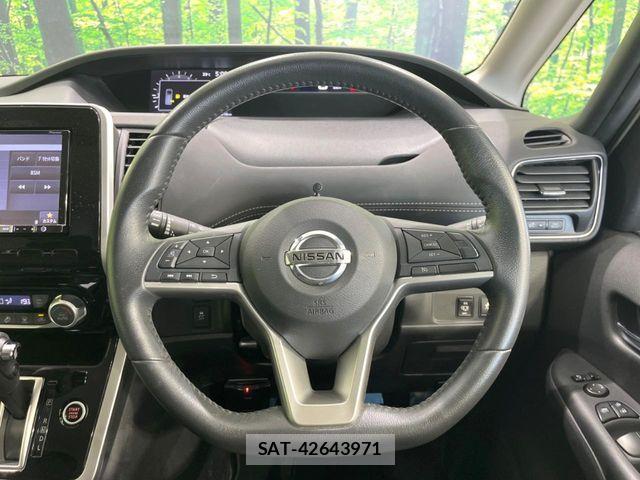 Nissan SERENA 2017-08 8337797-11