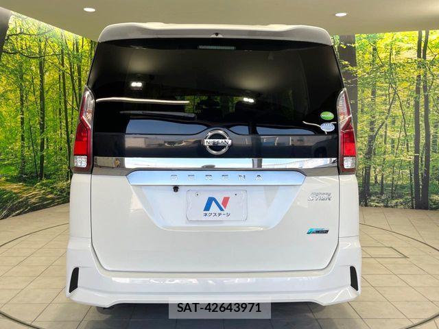 Nissan SERENA 2017-08 8337797-15