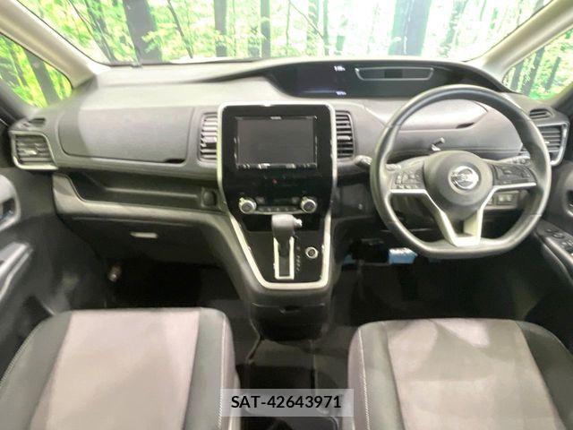 Nissan SERENA 2017-08 8337797-1
