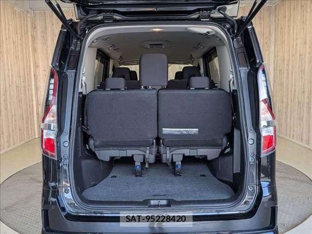 Nissan SERENA 2021-07 8337809-8