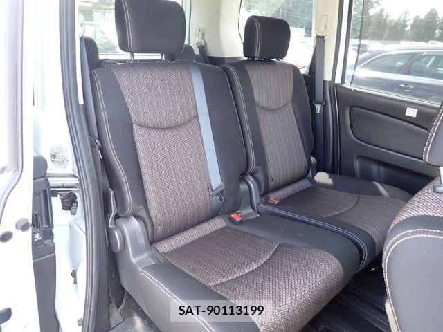 Nissan SERENA 2016-03 8337783-22