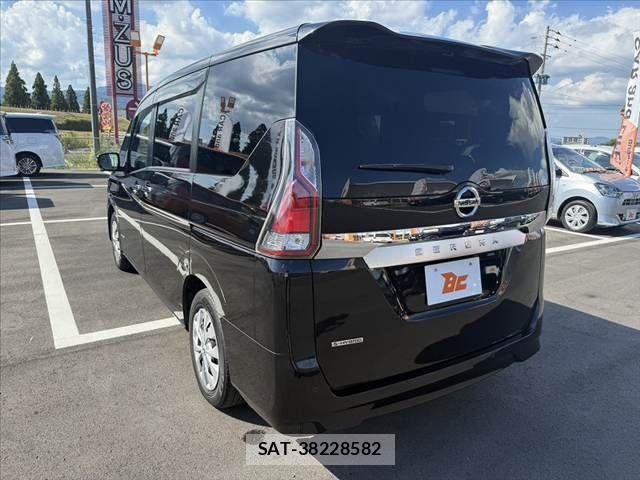 Nissan SERENA 2018-11 8337798-15