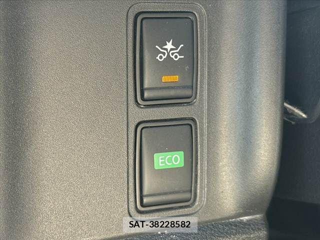 Nissan SERENA 2018-11 8337798-27