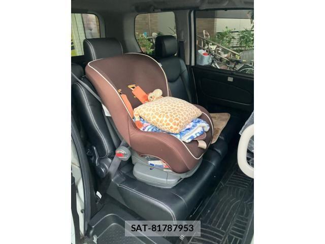 Nissan SERENA 2014-02 8355581-12