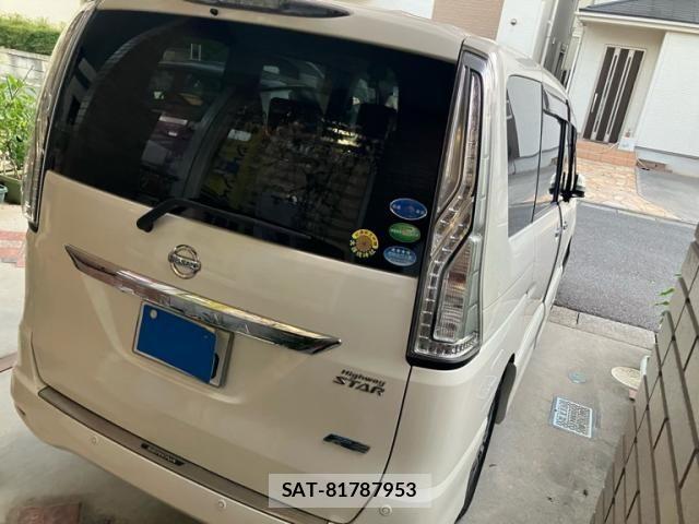 Nissan SERENA 2014-02 8355581-2