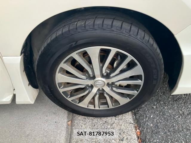 Nissan SERENA 2014-02 8355581-7
