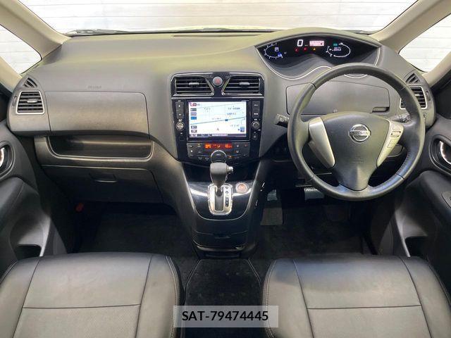 Nissan SERENA 2014-08 8355582-1