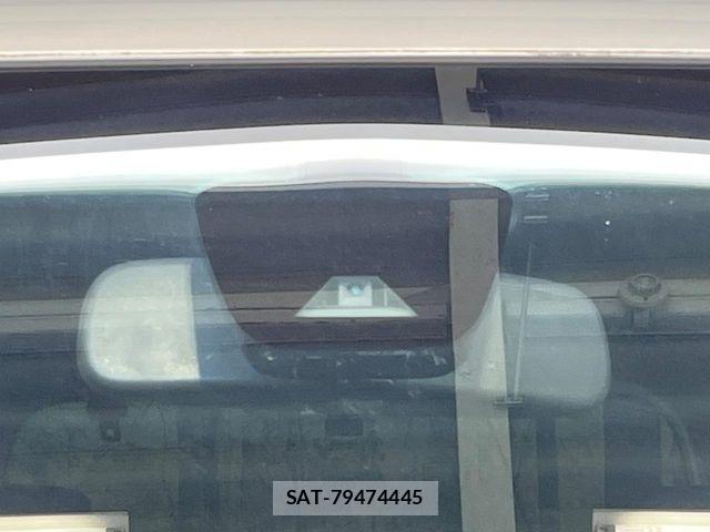 Nissan SERENA 2014-08 8355582-6