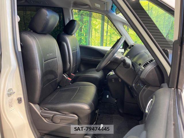 Nissan SERENA 2014-08 8355582-7