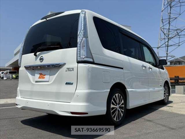 Nissan SERENA 2015-04 8355580-14