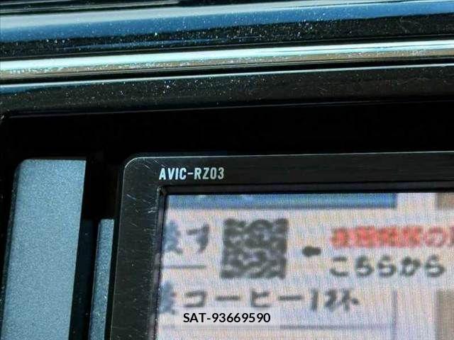 Nissan SERENA 2015-04 8355580-21