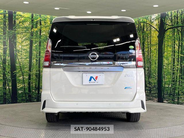 Nissan SERENA 2018-01 8355566-14