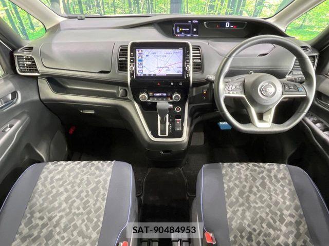 Nissan SERENA 2018-01 8355566-1