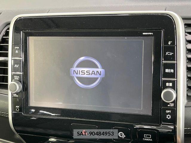 Nissan SERENA 2018-01 8355566-3