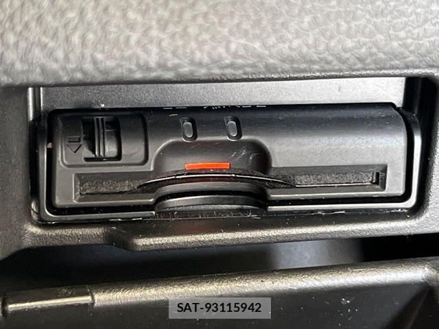 Nissan SERENA 2013-12 8355585-6