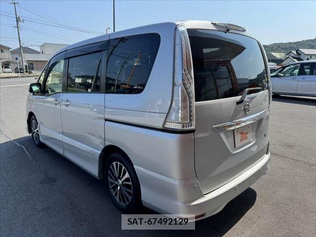 Nissan SERENA 2015-08 8355586-12
