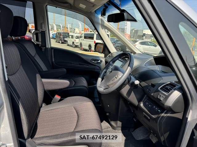 Nissan SERENA 2015-08 8355586-15