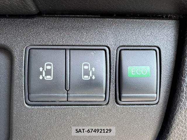 Nissan SERENA 2015-08 8355586-4
