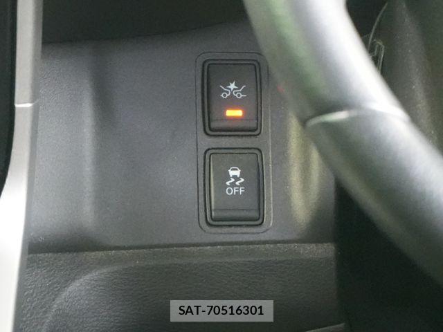 Nissan SERENA 2017-02 8355576-15