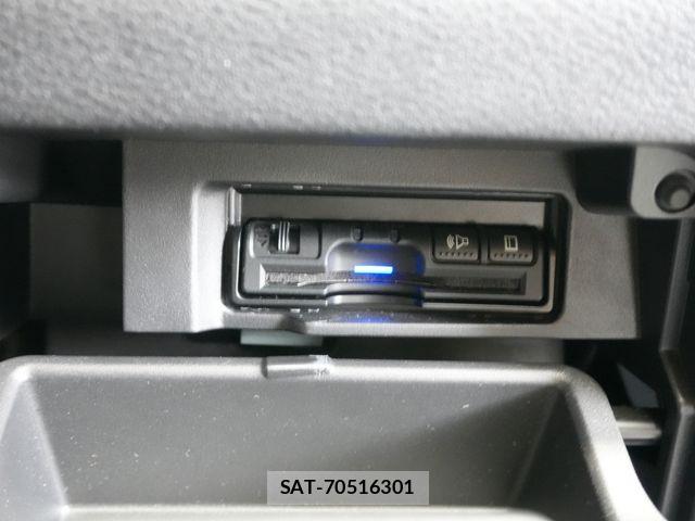 Nissan SERENA 2017-02 8355576-18