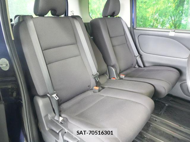 Nissan SERENA 2017-02 8355576-25