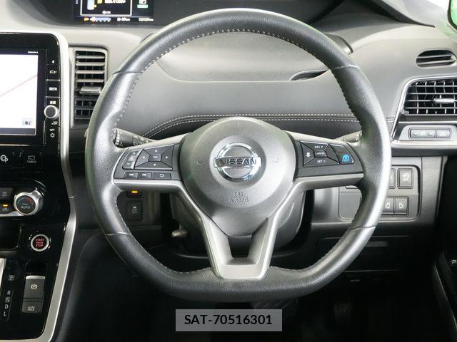 Nissan SERENA 2017-02 8355576-7