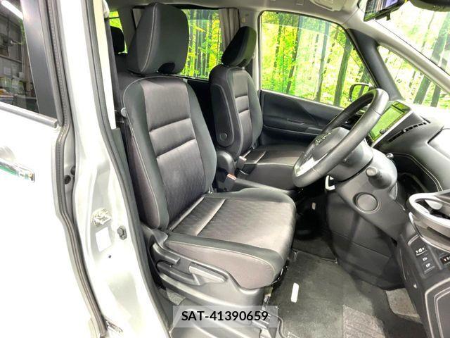 Nissan SERENA 2018-06 8355577-11