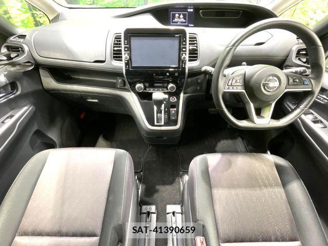 Nissan SERENA 2018-06 8355577-1