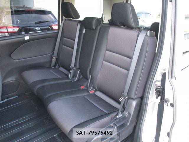 Nissan SERENA 2018-08 8355572-11