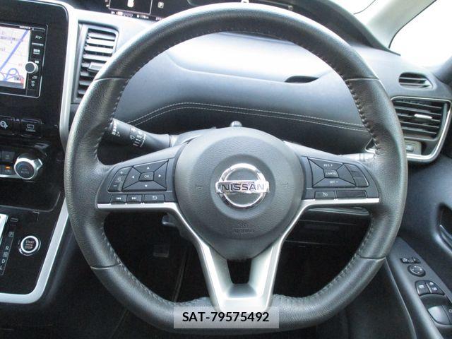Nissan SERENA 2018-08 8355572-15